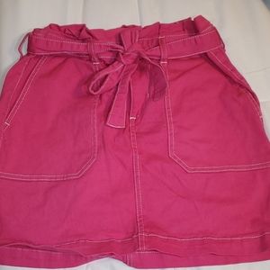 Pink skirt with belt